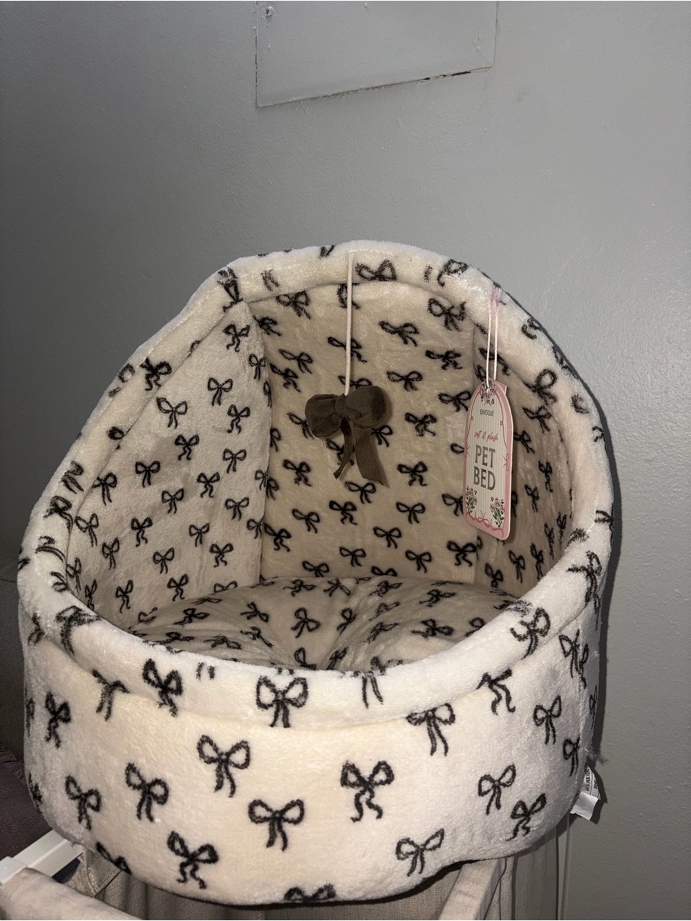 Blank Brand Kids' Plush Bow Print Pet Bed - Cream and Black